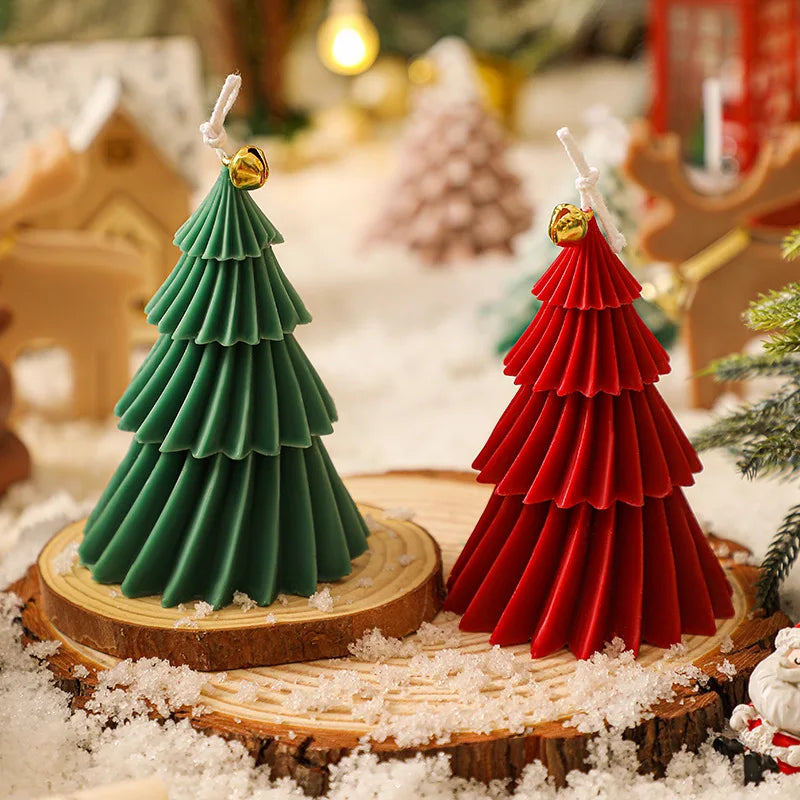 Mini Christmas Tree Scented Candle - Linden & Lather