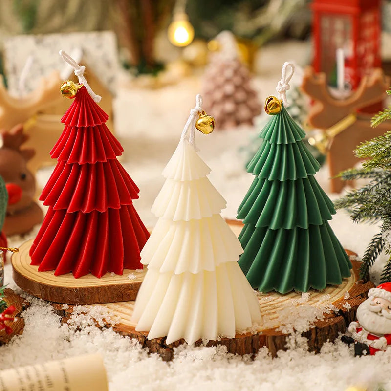 Mini Christmas Tree Scented Candle - Linden & Lather